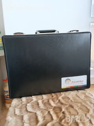 Дипломат. куфарче, Вратовръзки "Албена" и др. маркови, Папка СПОРТ ТОТО, Стар куфар