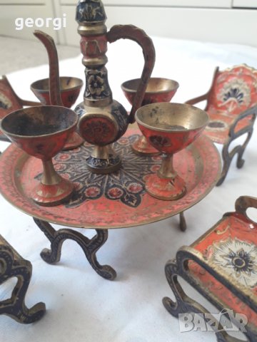Мини декоративна бронзова маса с 4 стола и сервиз за чай, снимка 6 - Колекции - 31464400