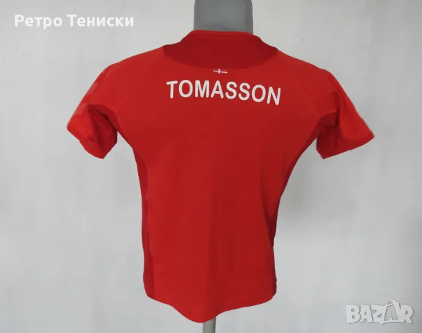 Тениска Denmark — Домакински Hummel — Деца размер L Червено (сезон 2004), снимка 2 - Тениски - 56319725
