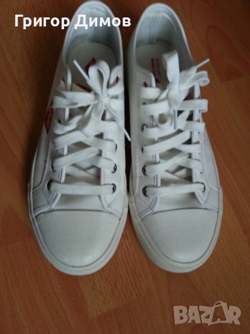 Продавам гуменки  Lee Cooper