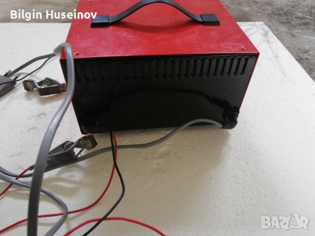 Зарядно за акумулатор Einhell EF 4/1, снимка 2 - Аксесоари и консумативи - 36543265