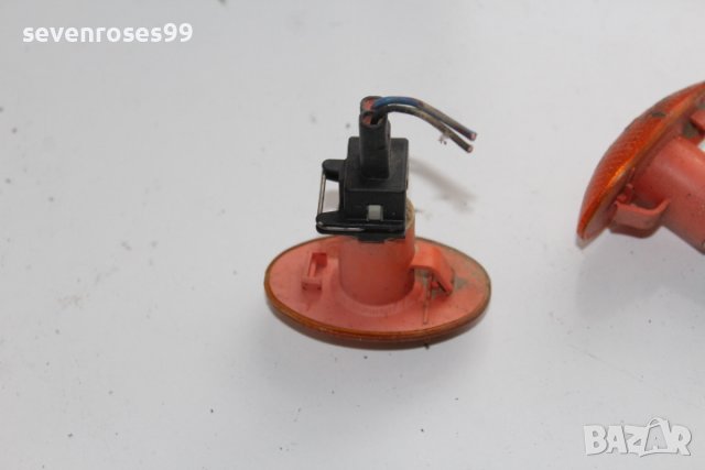 Мигачи калник ляв десен Форд КА 1 Ford KA 1 комплект, снимка 5 - Части - 39724832