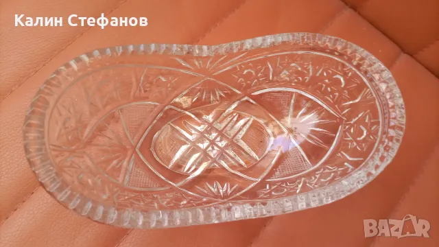 Кристална бонбониера, елипса, ръчна гравюра, снимка 3 - Прибори за хранене, готвене и сервиране - 48043234