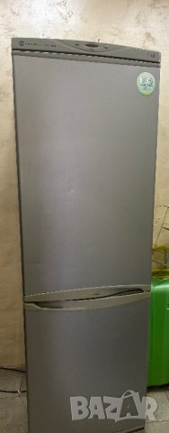Хладилник с фризер LG, снимка 1