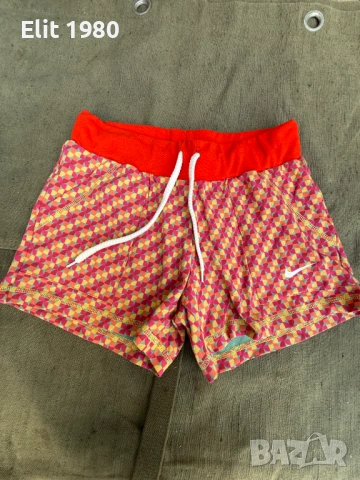 Продава Къси панталонки nike