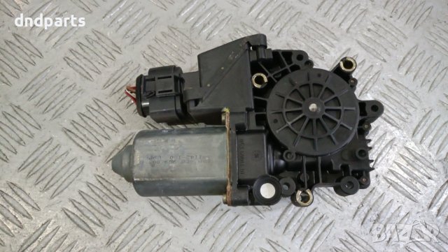 Моторче стъклоповдигач врата Audi A6 2000г.(задна лява)	