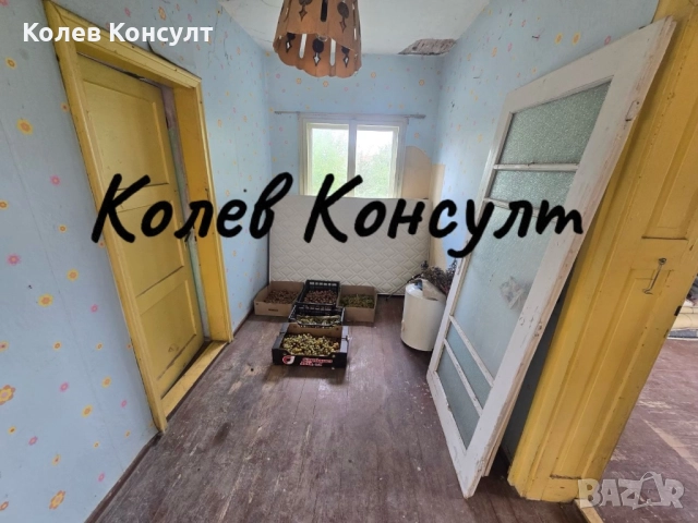 Продавам къща с. Крепост, Център , снимка 10 - Къщи - 52000078