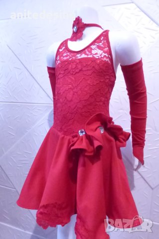 Детска рокля за спортни танци в червен цвят и гол гръб