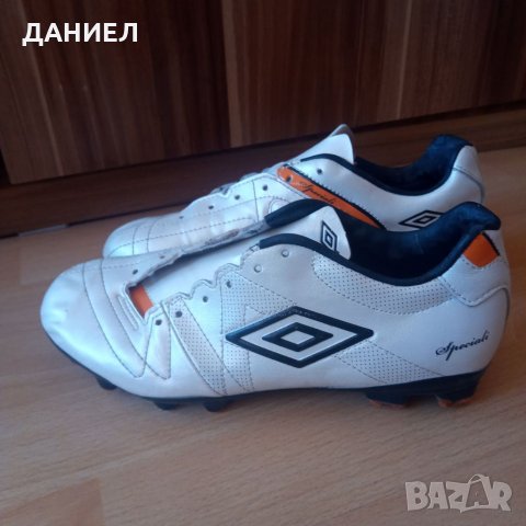 Оригинални Детски футболни обувки UMBRO speciali номер 38 , снимка 3 - Футбол - 34251040