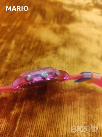 Продавам часовник , снимка 4 - Дамски - 28549028