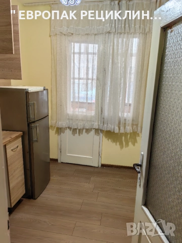 Собственик ОТДАВА Самостоятелен ЕТАЖ от КЪЩА 100кв + 250кв САМОСТОЯТЕЛЕН Двор, снимка 11 - Етаж от къща - 52669820