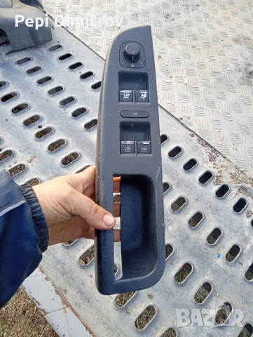 Volkswagen VW Golf Mk5 2006 Превключвател ,бутони за Ел стъкла копчета  1K4868050B, снимка 2 - Части - 52820684