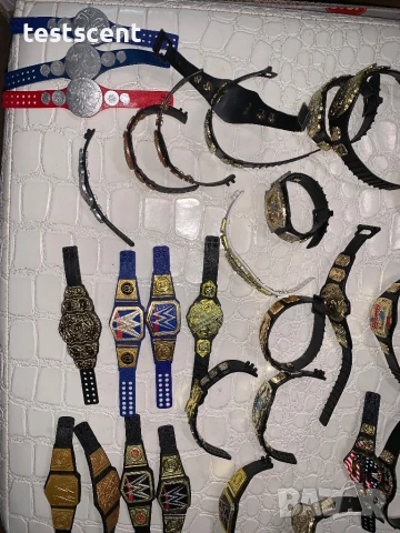 Шампионски колани пояси WWE World Universal Undisputed Championship за фигурки Mattel Jakks, снимка 8 - Фигурки - 48939279