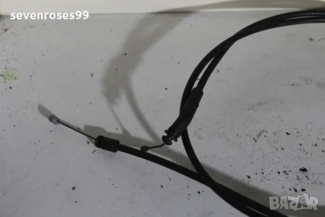 Жило преден капак Форд Фиеста 6 2011 1.4tdci 68hp Ford Fiesta 6, снимка 2 - Части - 48306109