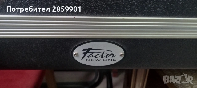 Продава се твърд куфар за китара Factor 🎸