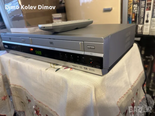 SONY SLV D 980 Видео ДВД Комбо + Дистанционно и Бонус, снимка 2 - Плейъри, домашно кино, прожектори - 55878060
