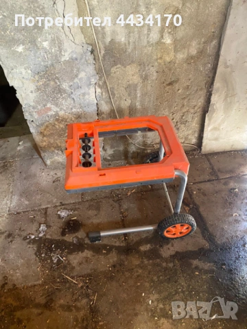 Спешно! Мобилна стойка (диспенсър) за кабели, ролки или плат