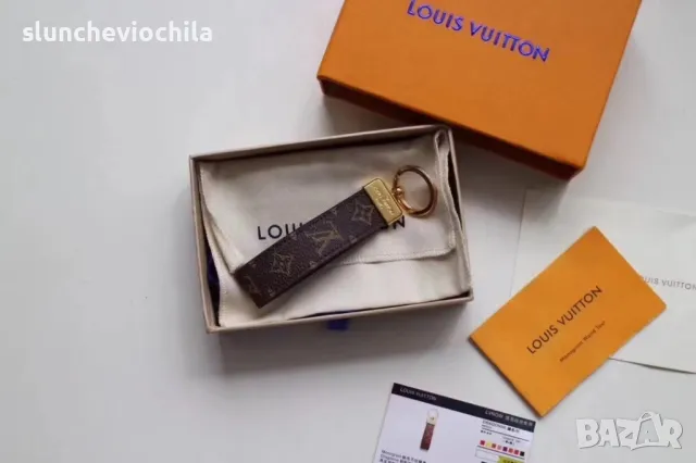 M65221 Dragonne Key Holder Ключодържател Louis Vuitton, снимка 3 - Други - 49793089