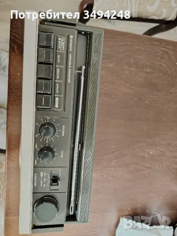 Касетофон Hitachi , снимка 2 - Радиокасетофони, транзистори - 48960363