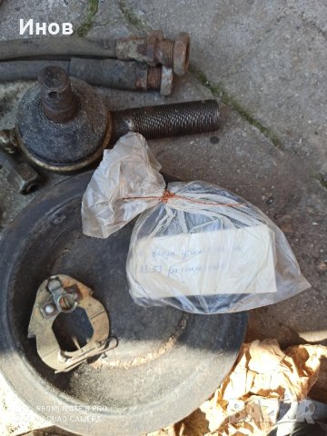 газ 53 , палци , свещи , стъкла и гривни за фарове , гарнитури , фибарчета за водна помпа , снимка 3 - Части - 44449601