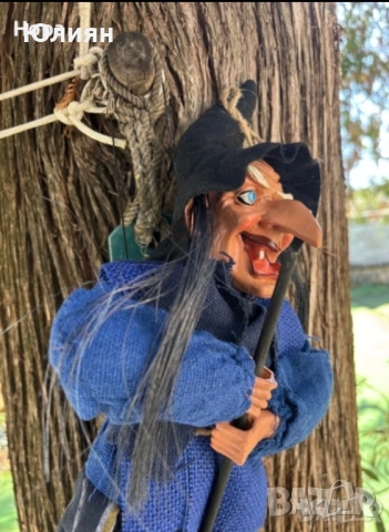 Висяща Баба Яга, снимка 2 - Декорация за дома - 54021076