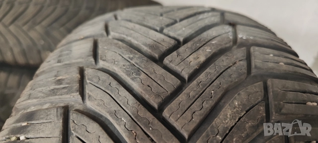 Зимни гуми Michelin Alpin 6 215/60/R17, снимка 5 - Гуми и джанти - 52503876