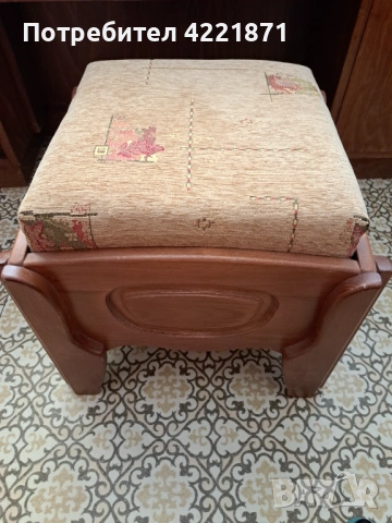 Табуретки от дърво