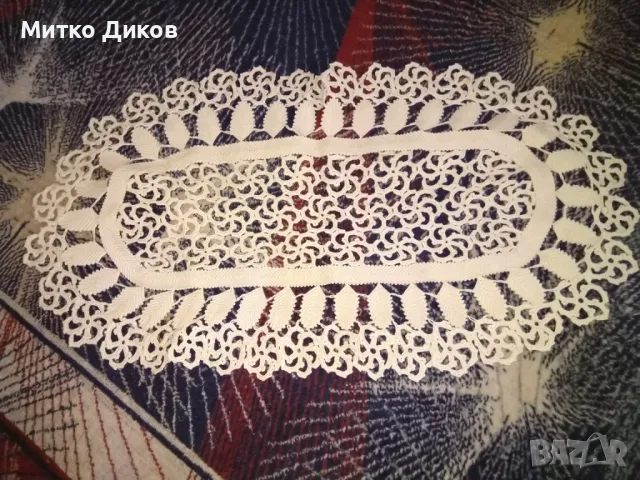 Покривка плетена на една кука  нова 63х34см