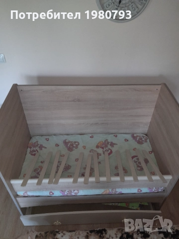 Продавам бебешка кошара