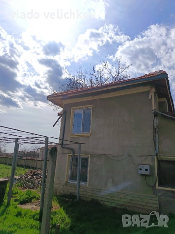 Продавам имот в село Ресен обл Велико търново, снимка 6 - Къщи - 53990801