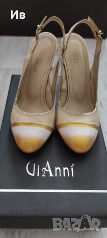 Обувки Gianni, снимка 1 - Дамски елегантни обувки - 38672031
