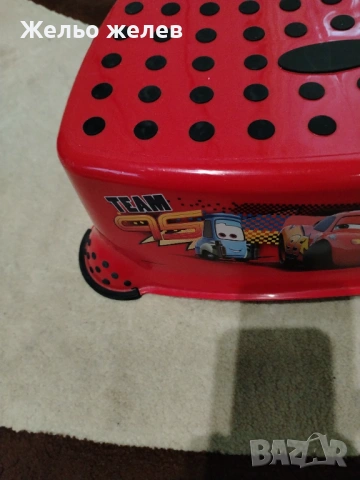 Столче детско Маккуин 20см на 35см 