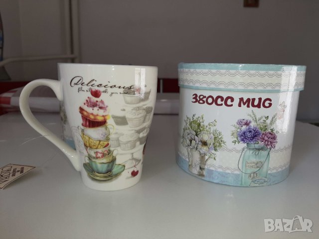 Декоративни стъклени свещници и подаръчни порцеланови чаши, снимка 13 - Декорация за дома - 44391259