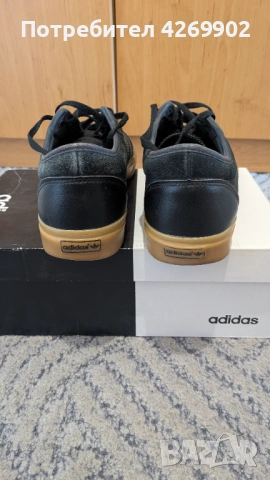 Сникърси Adidas, снимка 2 - Маратонки - 54339134