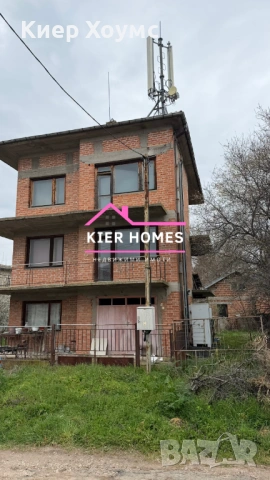 Масивна триетажна къща в село Странско,общ. Димитровград,обл. Стара Загора, снимка 3 - Къщи - 53947213