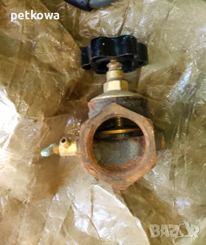 Водопроводни кранове 2 цола стария материал, снимка 1