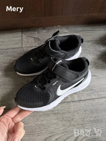 Детски маратонки Nike , снимка 2 - Детски маратонки - 56277902