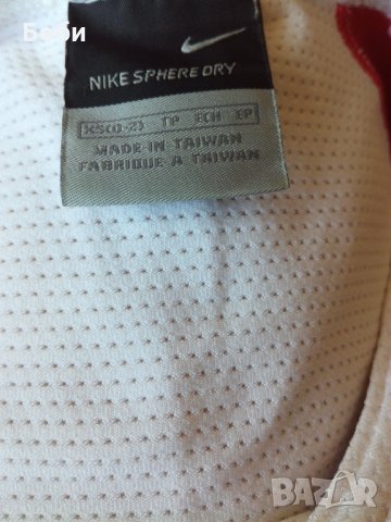 Тениска Nike, снимка 4 - Детски тениски и потници - 29941857