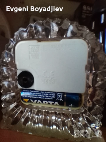 Стар кварцов настолен часовник , снимка 4 - Други - 51301008