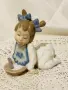порцеланова статуетка , снимка 1