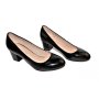 Дамски лачени обувки в черно среден ток, снимка 1 - Дамски обувки на ток - 44364180