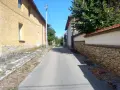 Продавам самостоятелна къща с просторен двор - спокойно място за живеене или почивка, снимка 12
