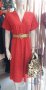 Червена рокля на ситни бели точици с остро деколте, снимка 1 - Рокли - 37500205