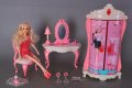 Кукла Барби с гардероб, тоалетка и аксесоари, снимка 1