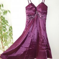 Сатенена лилава рокля с камъни, снимка 1 - Рокли - 29254338