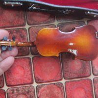 Уникална мини цигулка в калъф с лък, снимка 4 - Струнни инструменти - 36589543