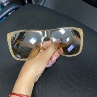 Слънчеви очила Burberry, снимка 6 - Слънчеви и диоптрични очила - 29374319
