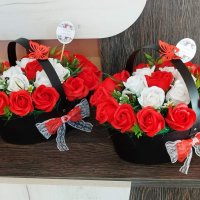 Кошници със 21 сапунени рози, снимка 2 - Подаръци за жени - 39594755
