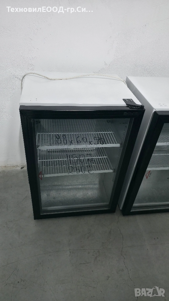 Хладилна витрина 88х60х50, снимка 1