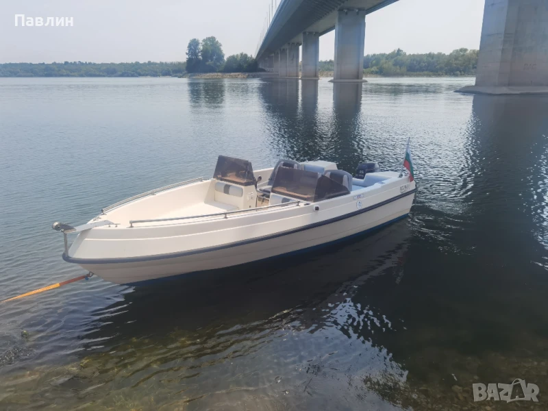 Удобна Лодка за риболов и разходки , снимка 1